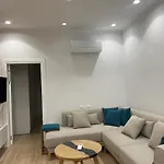 Center Kafe Flora Tirana