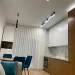 Center Kafe Flora Apartment Tirana