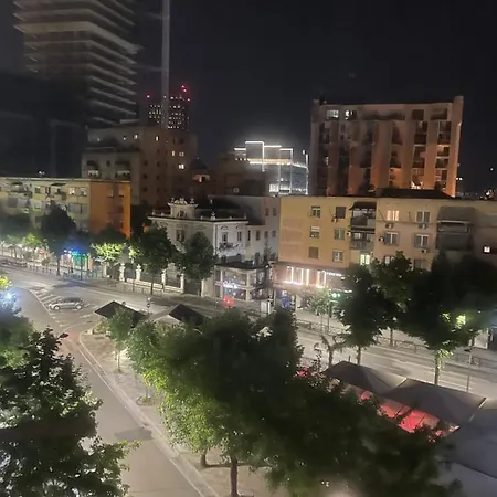 Center Kafe Flora Appartamento *